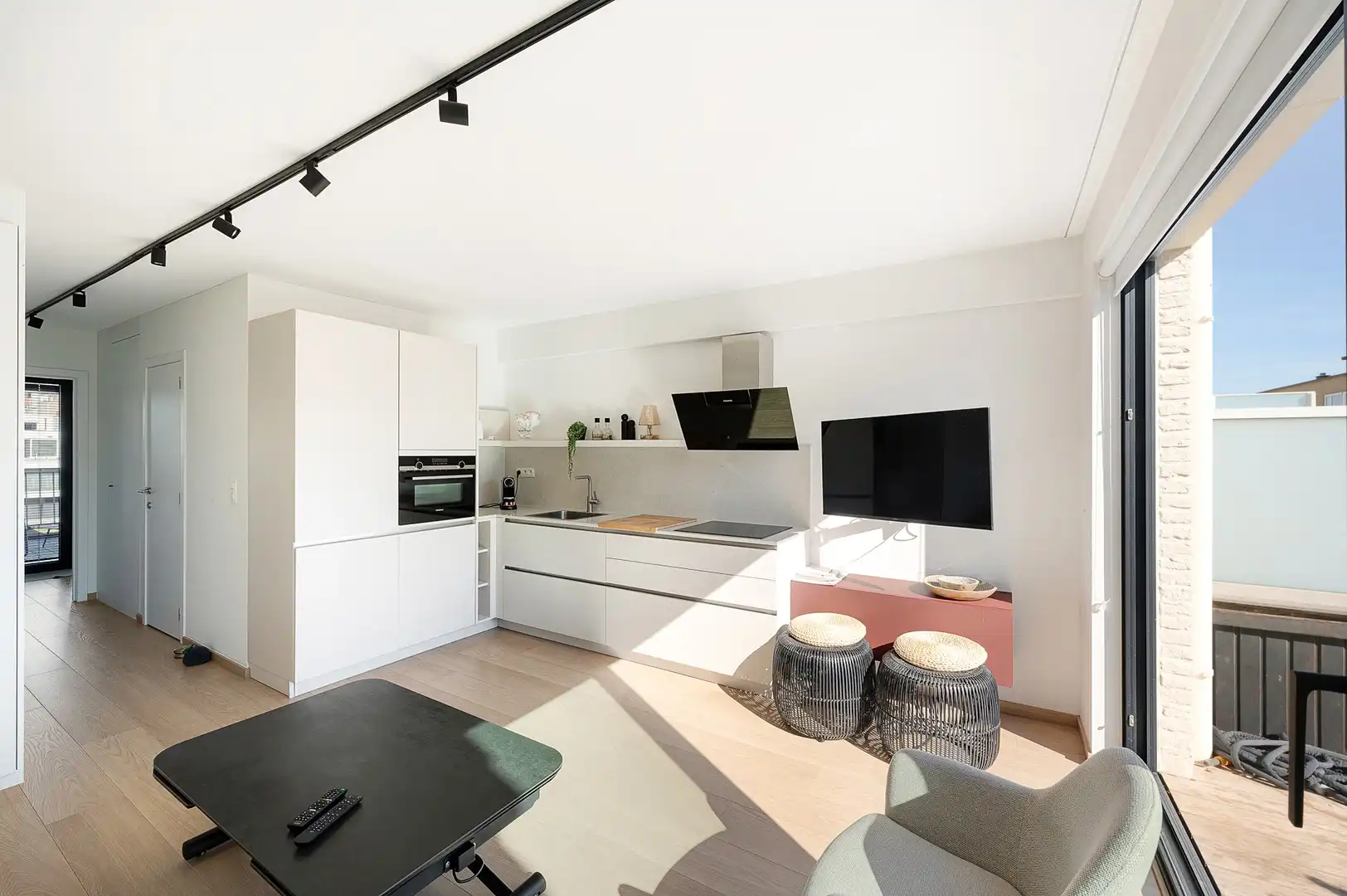 Appartement met schitterend zonneterras en zijdelings zeezicht vlakbij het Driehoeksplein in het Zoute. foto 9