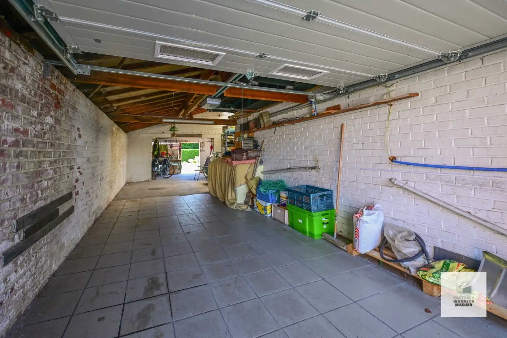 Ruime handelswoning met voormalige kapperszaak op 781m2 te Wildenburg foto 24