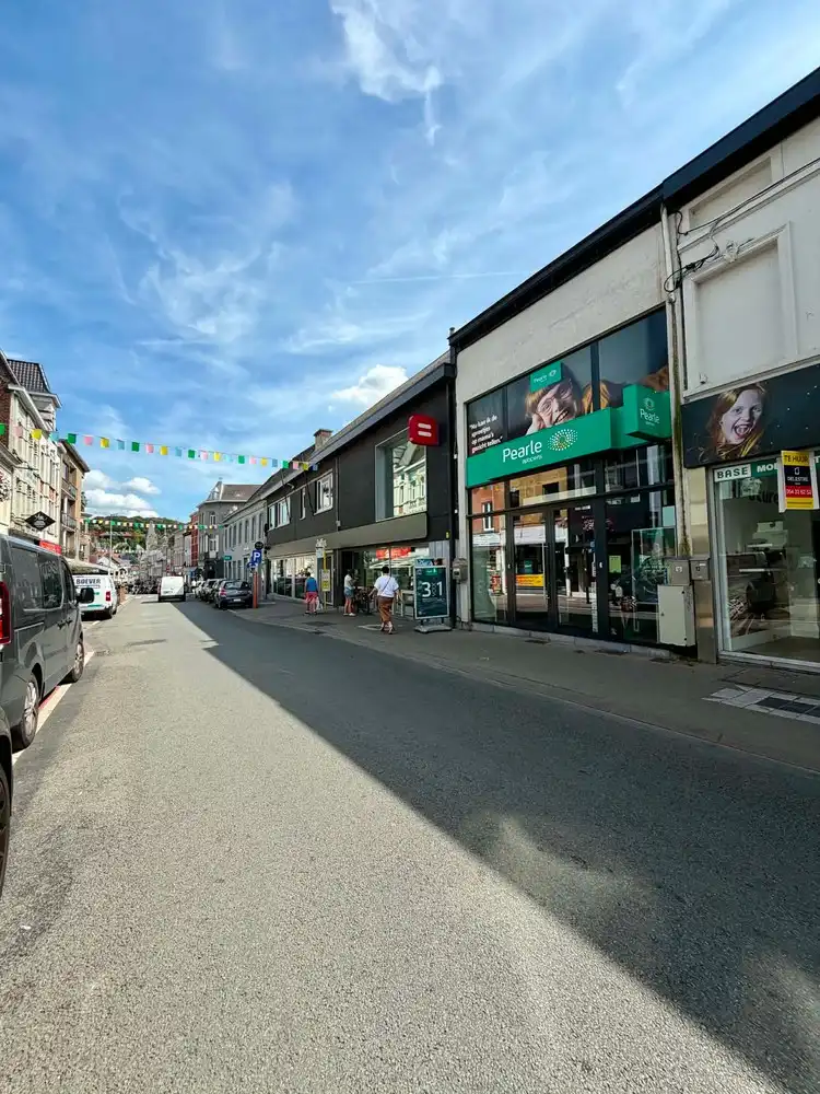 POP UP MOGELIJK - Instapklaar handelspand op toplocatie in hartje Geraardsbergen foto 2