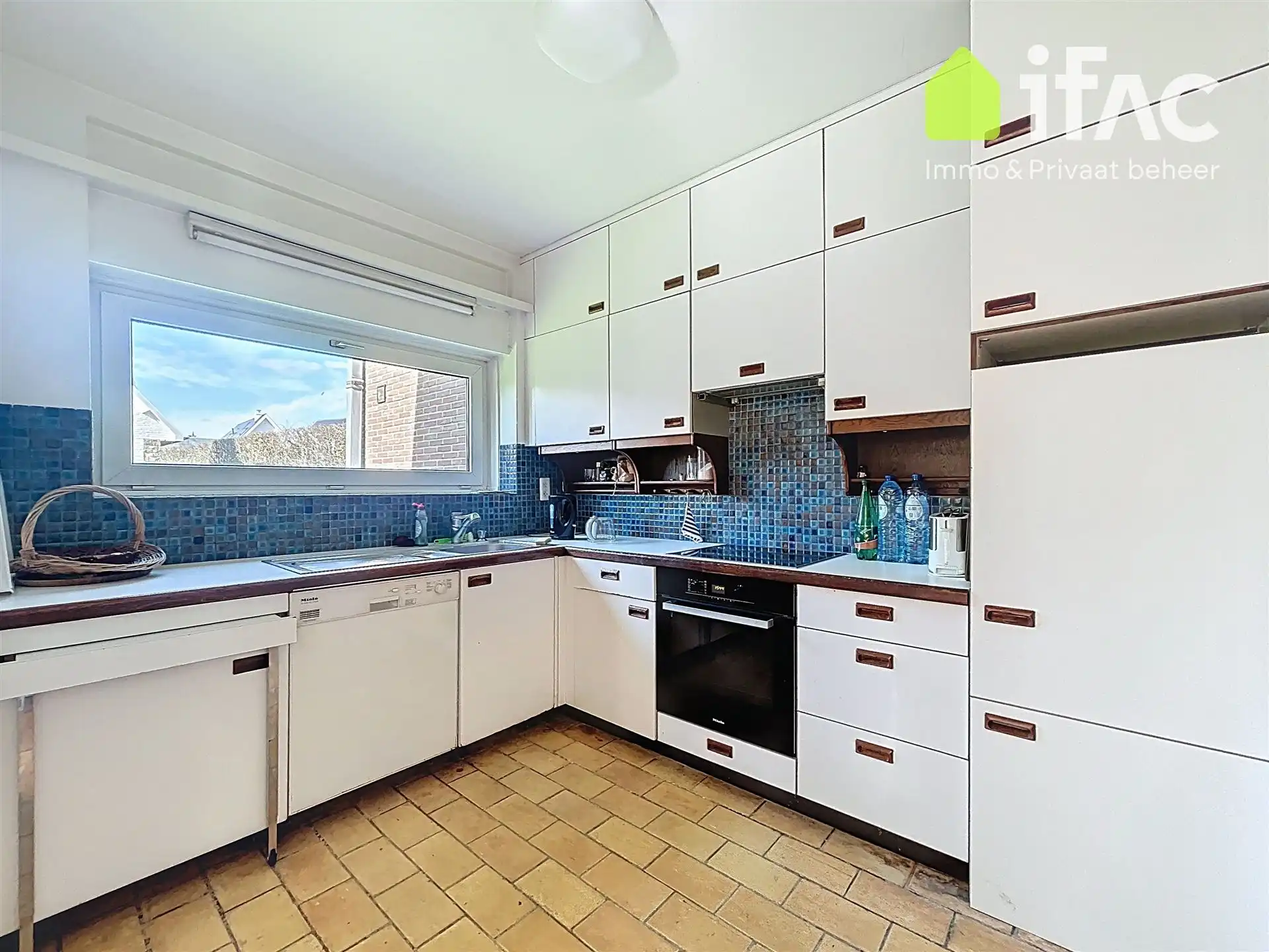 Fantastisch gelegen villa met heel veel lichtinval foto 12