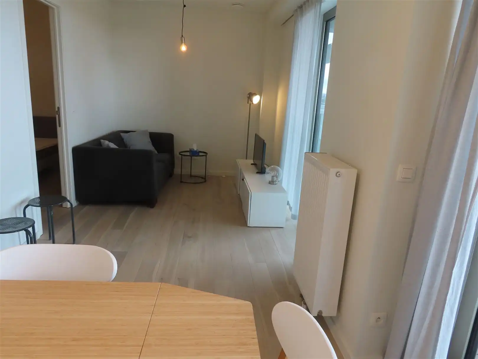 Gemeubelde studio met terras op het Nieuw Zuid!   foto 2