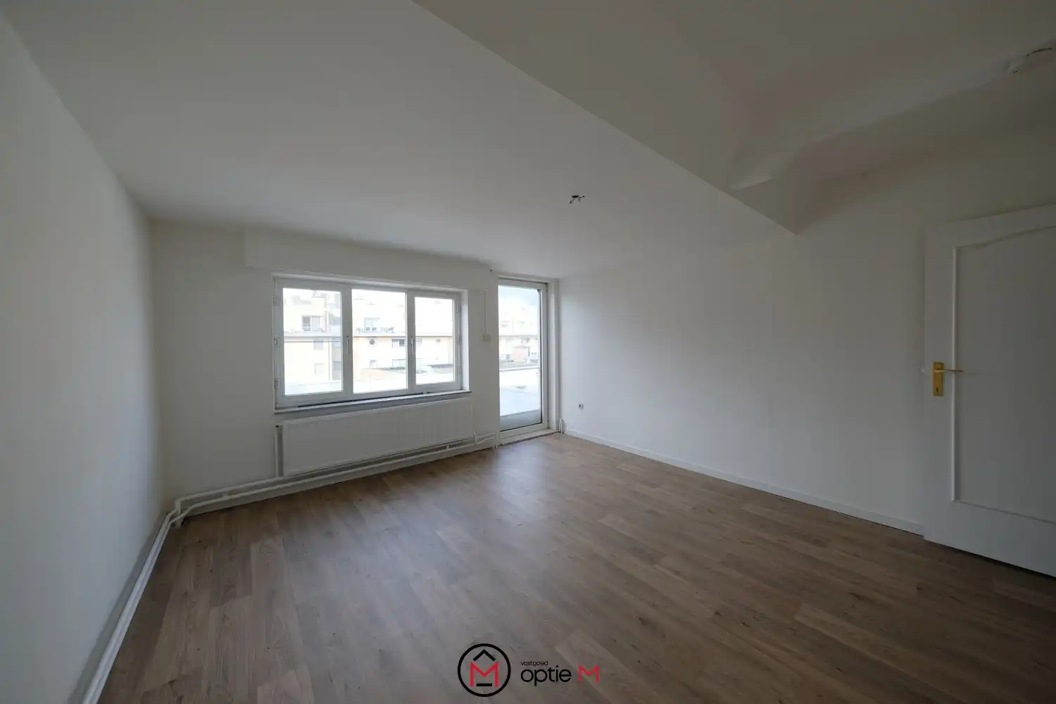 Ruim appartement te huur in het hart van Zonhoven foto 3