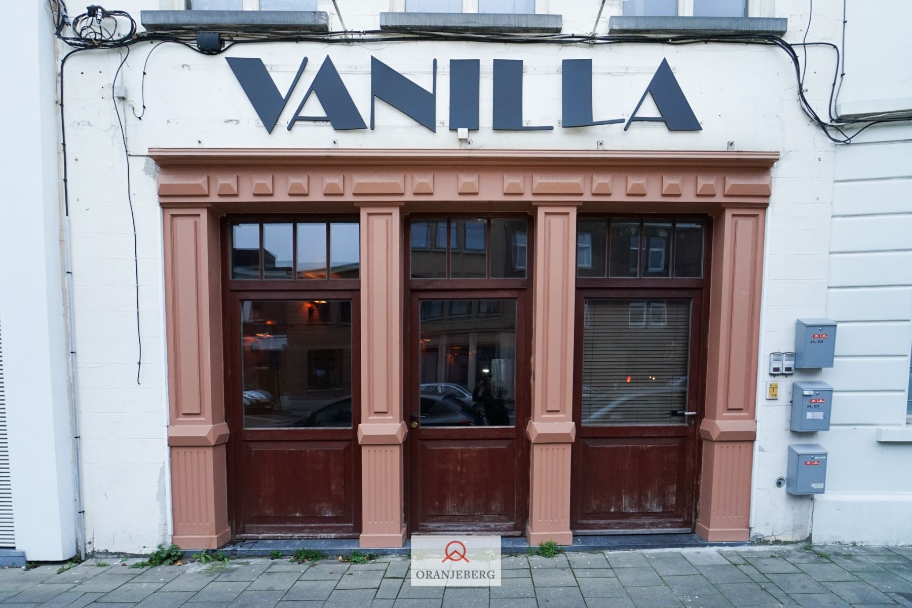 Te Overname: Handelspand met Lounge Bar en Koer aan Ottogracht 24 foto 2