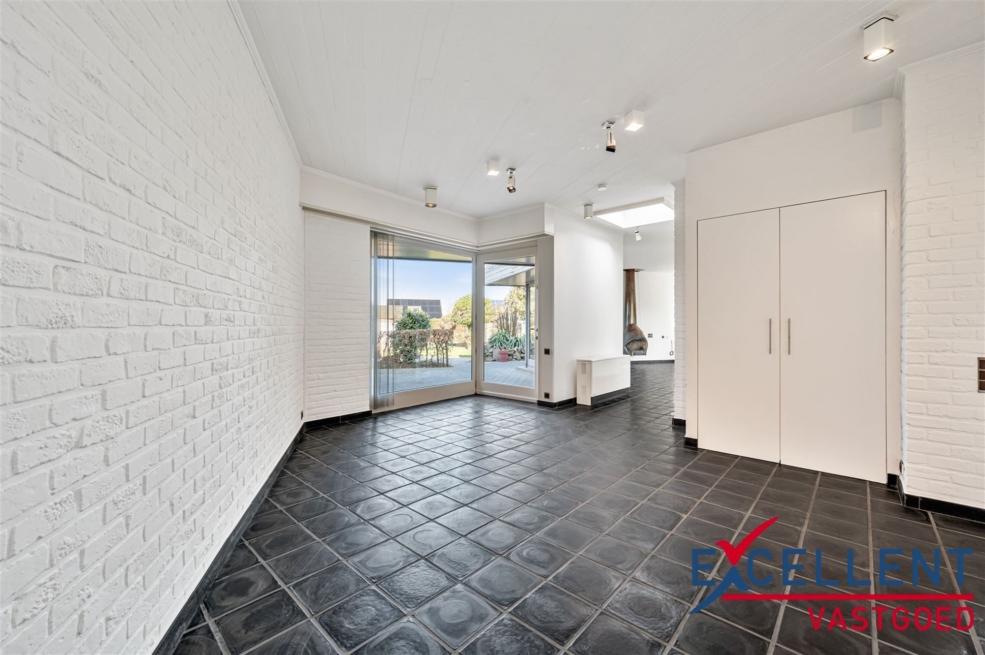 Charmante woning met prachtige tuin en bijhorend handelspand  foto 6