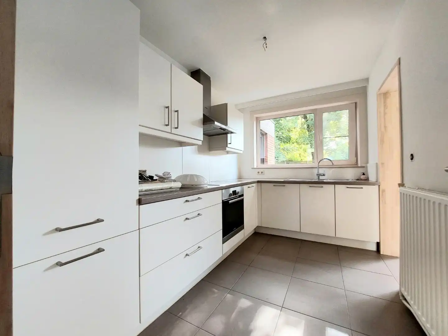 Instapklare halfopen woning foto 3