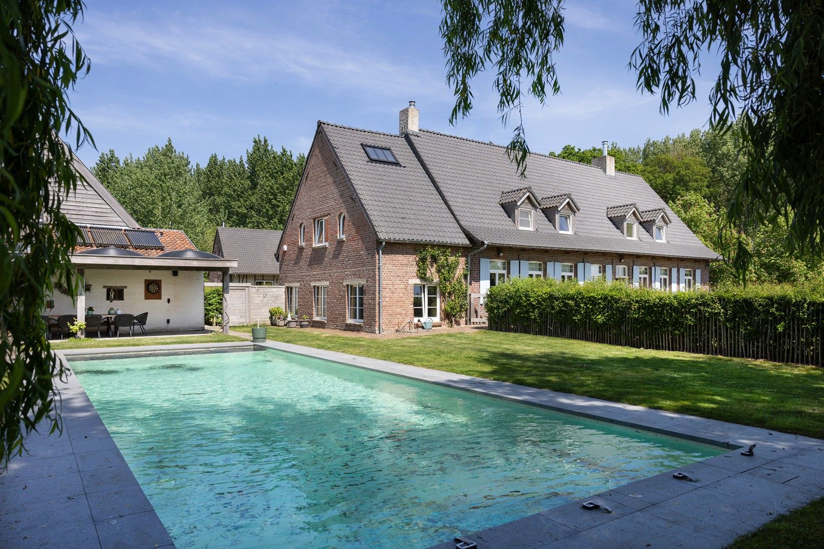 Gerenoveerde hoeve met 5 vakantiewoningen. foto 4