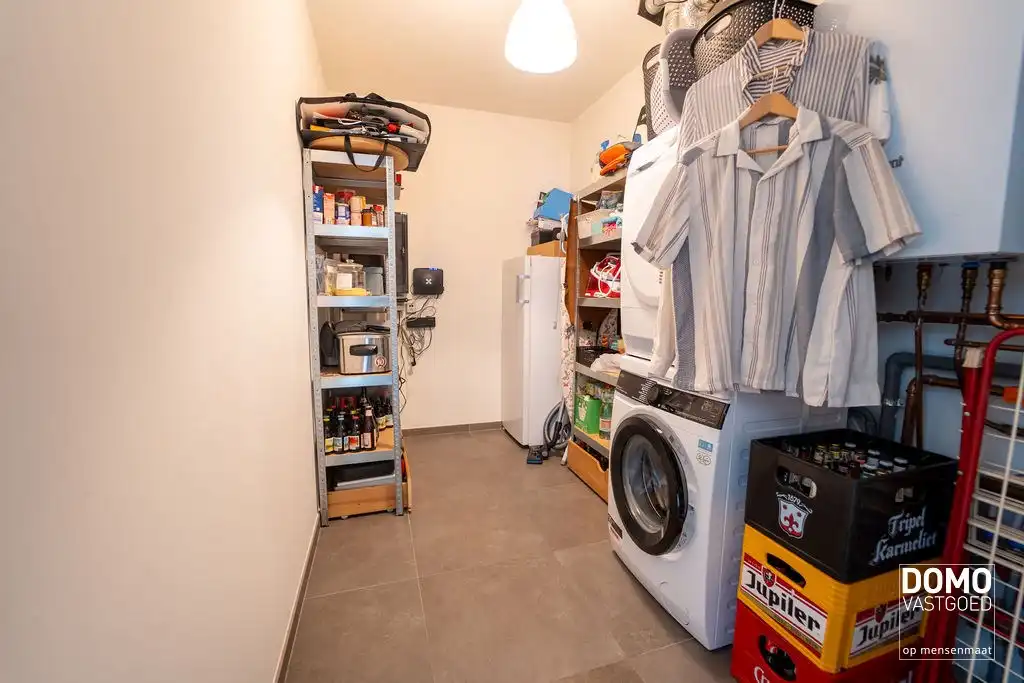 RUIM GELIJKVLOERS APPARTEMENT MET 2 SLAAPKAMERS, TERRAS EN PARKEERGELEGENHEID TE HASSELT (SINT-LAMBRECHTS-HERK) foto 14