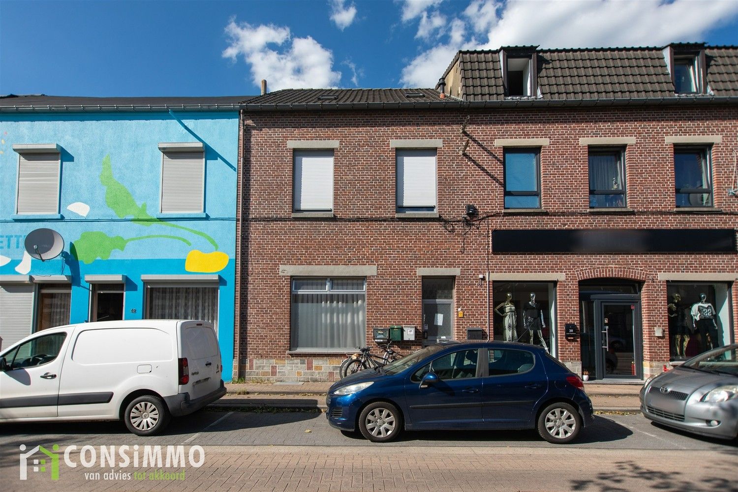 Gelijkvloers appartement met tuin en 2 slaapkamers in Genk foto {{pictureIndex}}