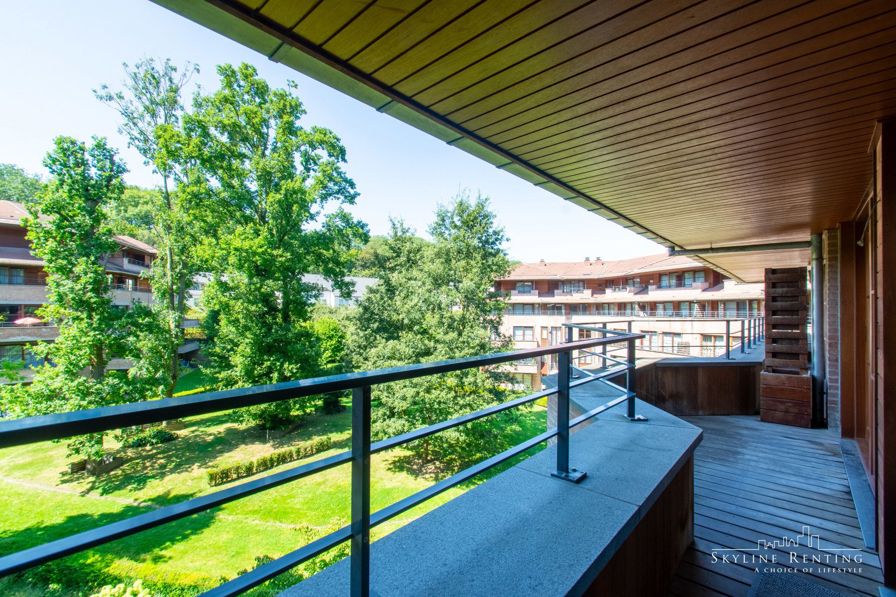 GEMEUBELDE studio met gedeelde TUIN (Val Duchesse) foto 5