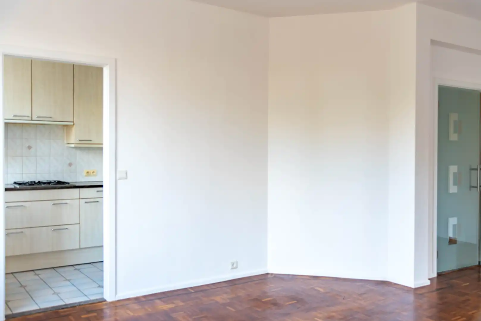 Ruim 2-slaapkamerappartement op de 3de verdieping foto 4