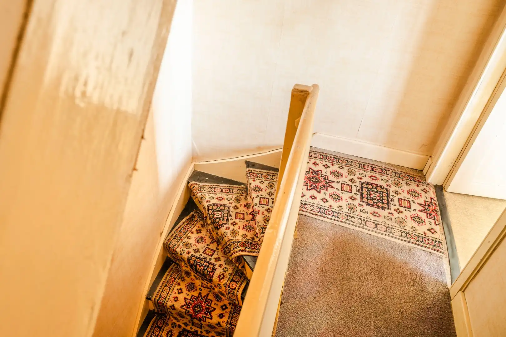 Te renoveren woning met tuin foto 15