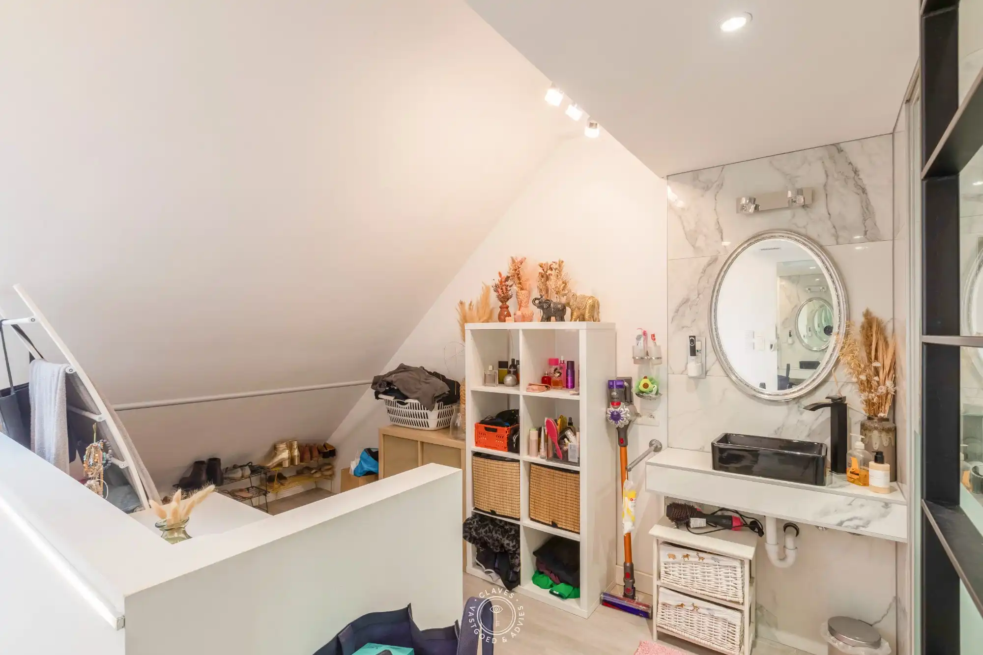 Sfeervol duplex appartement met terras en 1 slaapkamer foto 9