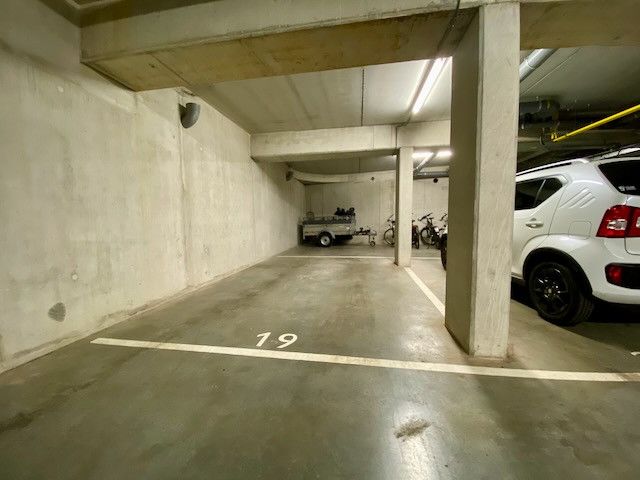 Ruime ondergrondse parking in het mooie domein 'Drakenhof'! foto 4