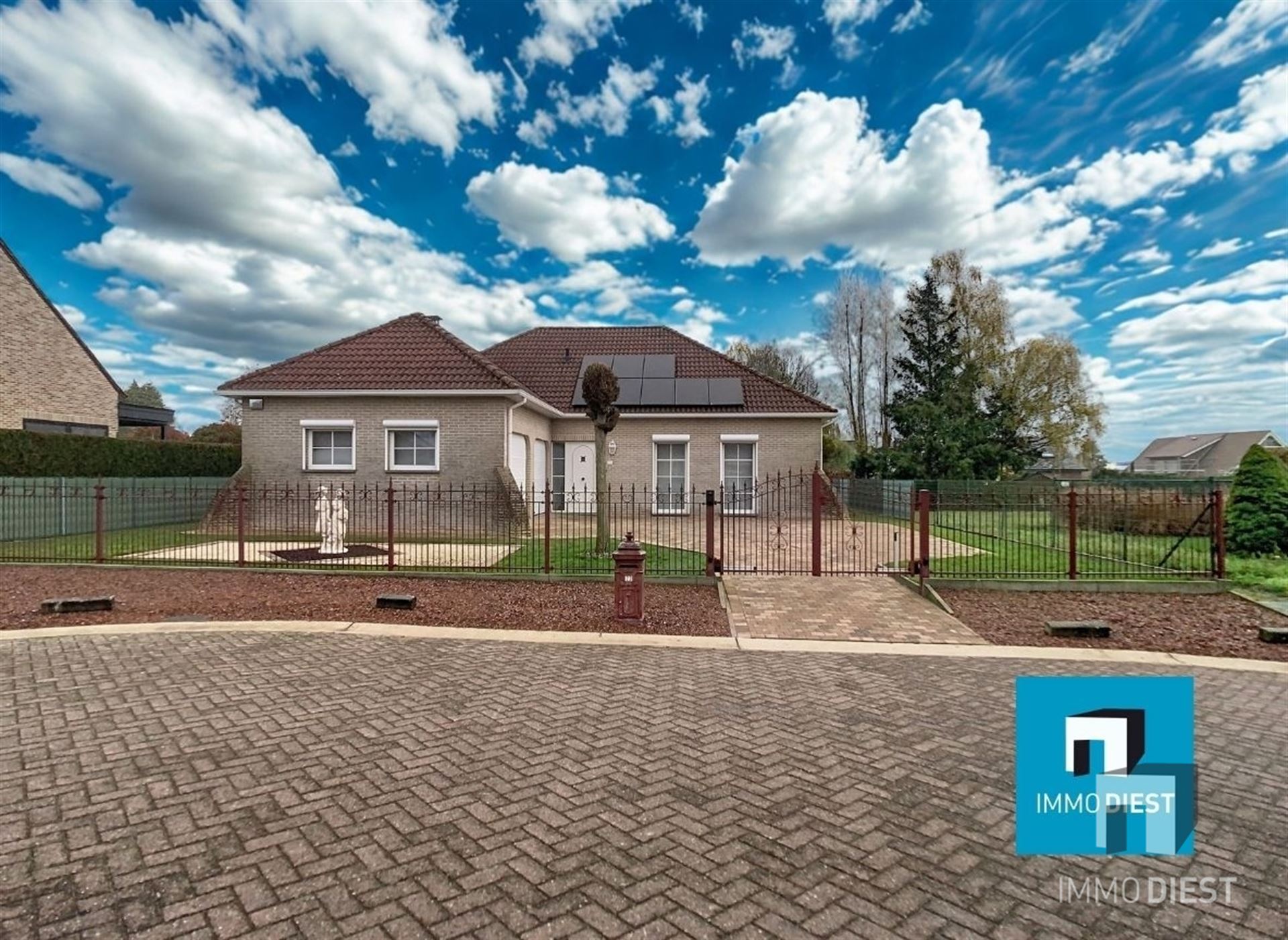 Fraaie villa in residentiële verkaveling in de rand van Diest foto 2