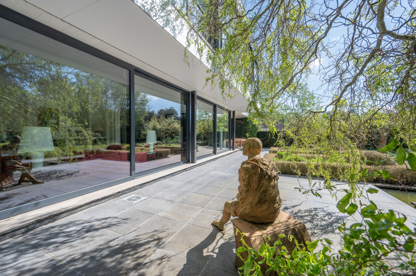 Prachtig gelijkvloers appartement met tuin ideaal gelegen aan de Zwinlaan foto 26