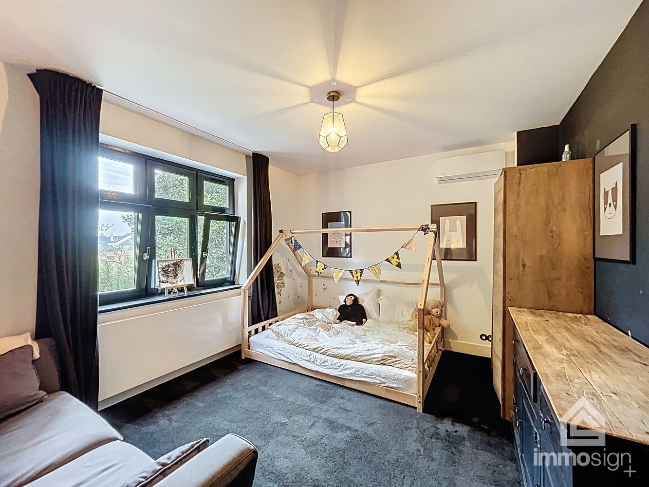 Exclusief gerenoveerd herenhuis vol karakter te Molenbeersel! foto 16