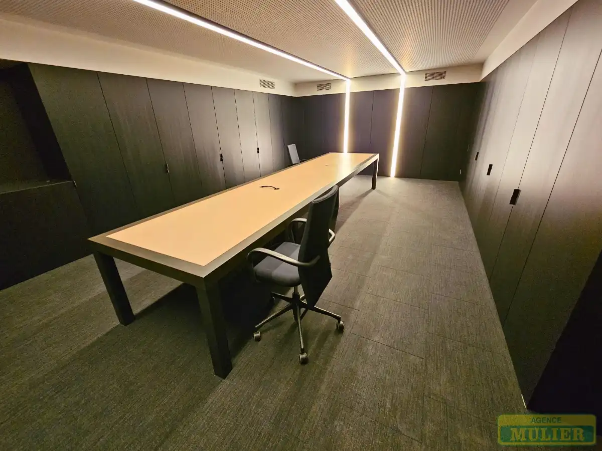 Commerciële ruimte te huur foto 10