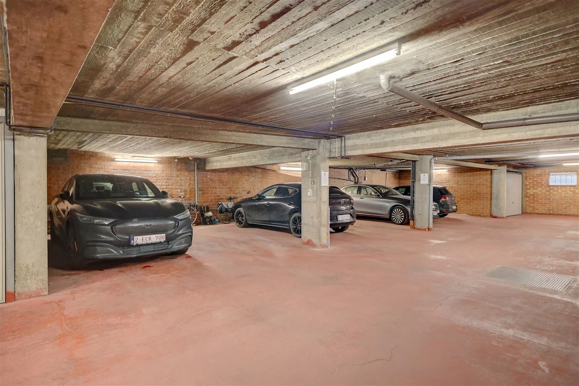 Handelsruimte in het hartje van Mechelen foto 10