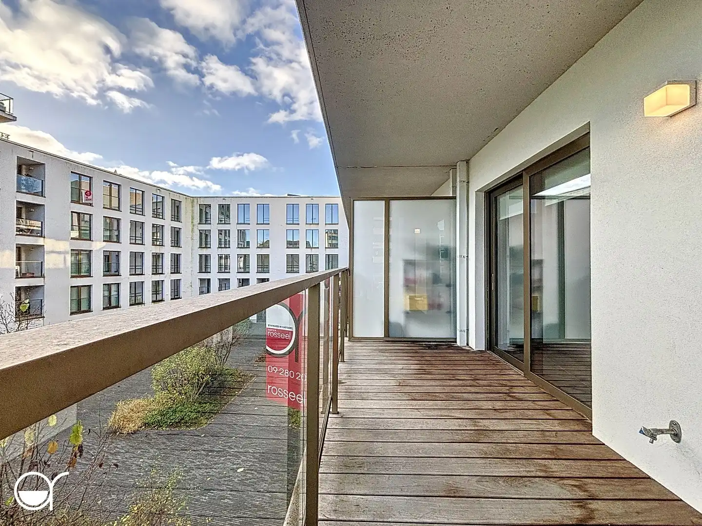 Recente assistentieflat met 2 slaapkamers en mooi zonneterras foto 5