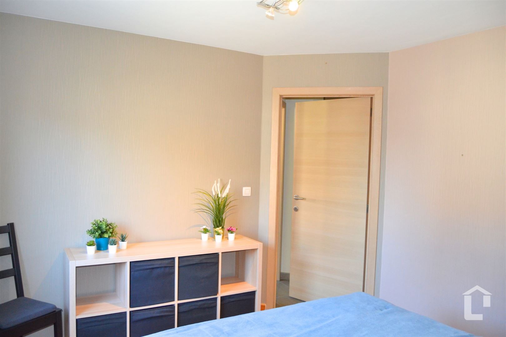 Recent 2-slaapkamer appartement met zonnig terras te Zingem foto 8