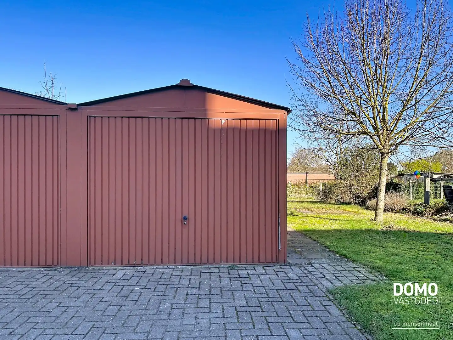 LICHTRIJK APPARTEMENT MET 2 SLAAPKAMERS EN GARAGEBOX foto 13