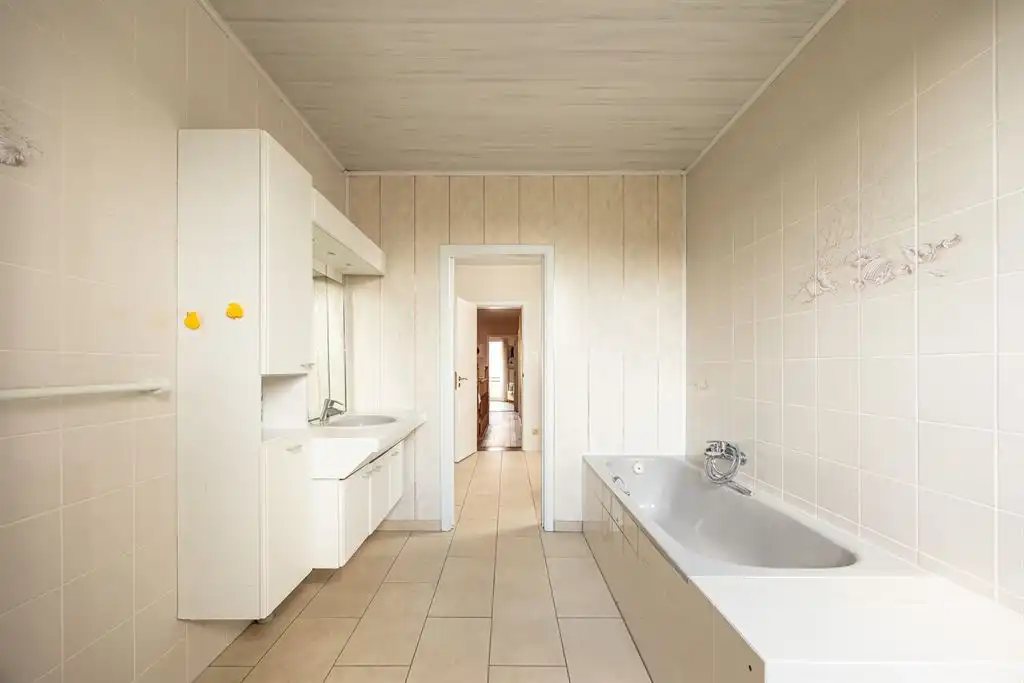 Instapklare woning met zonnige tuin in Deurne foto 25