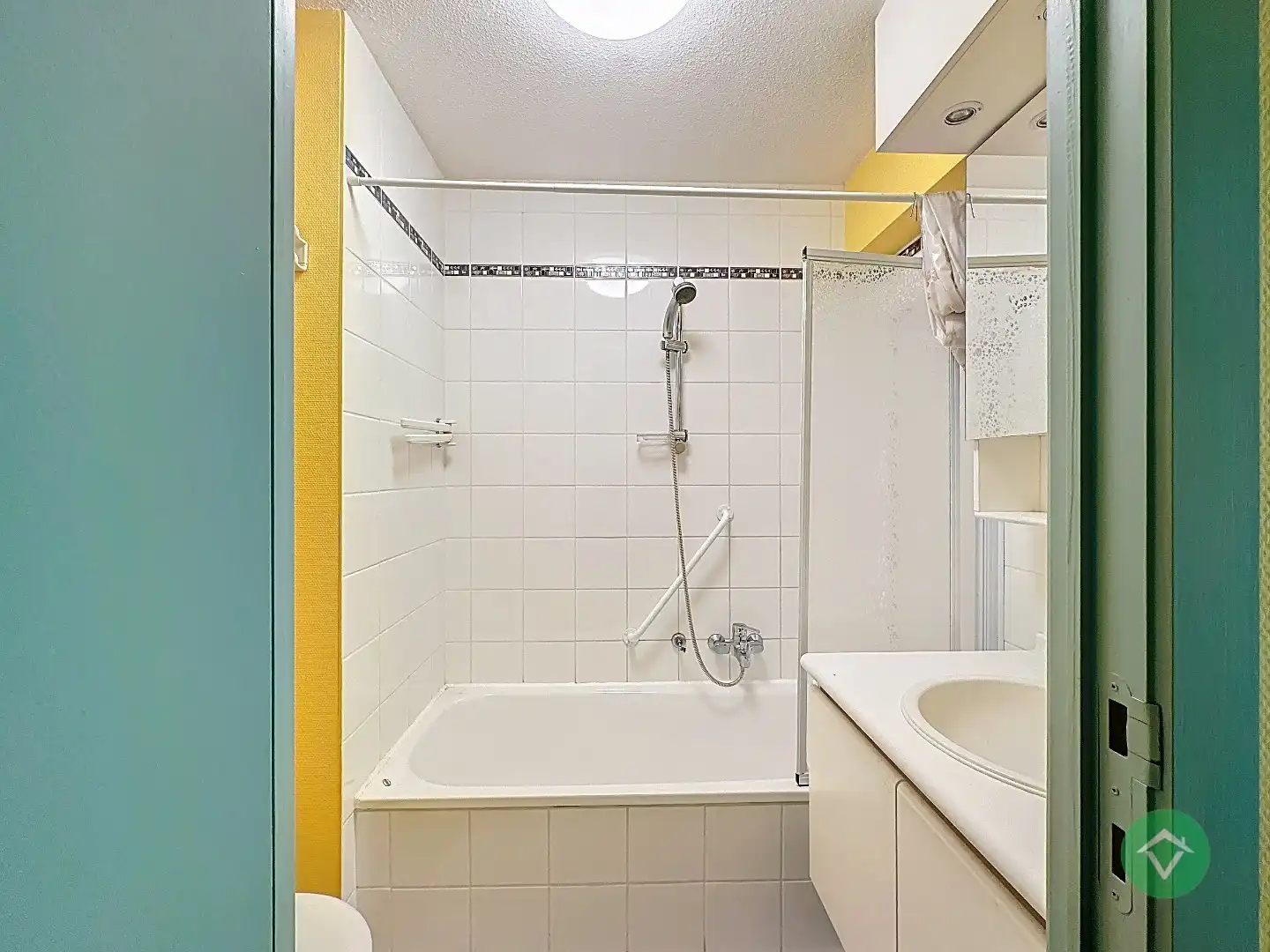 Lichtrijk 2-slaapkamerappartement op topligging op 100m van de zeedijk in Sint-Idesbald foto 10