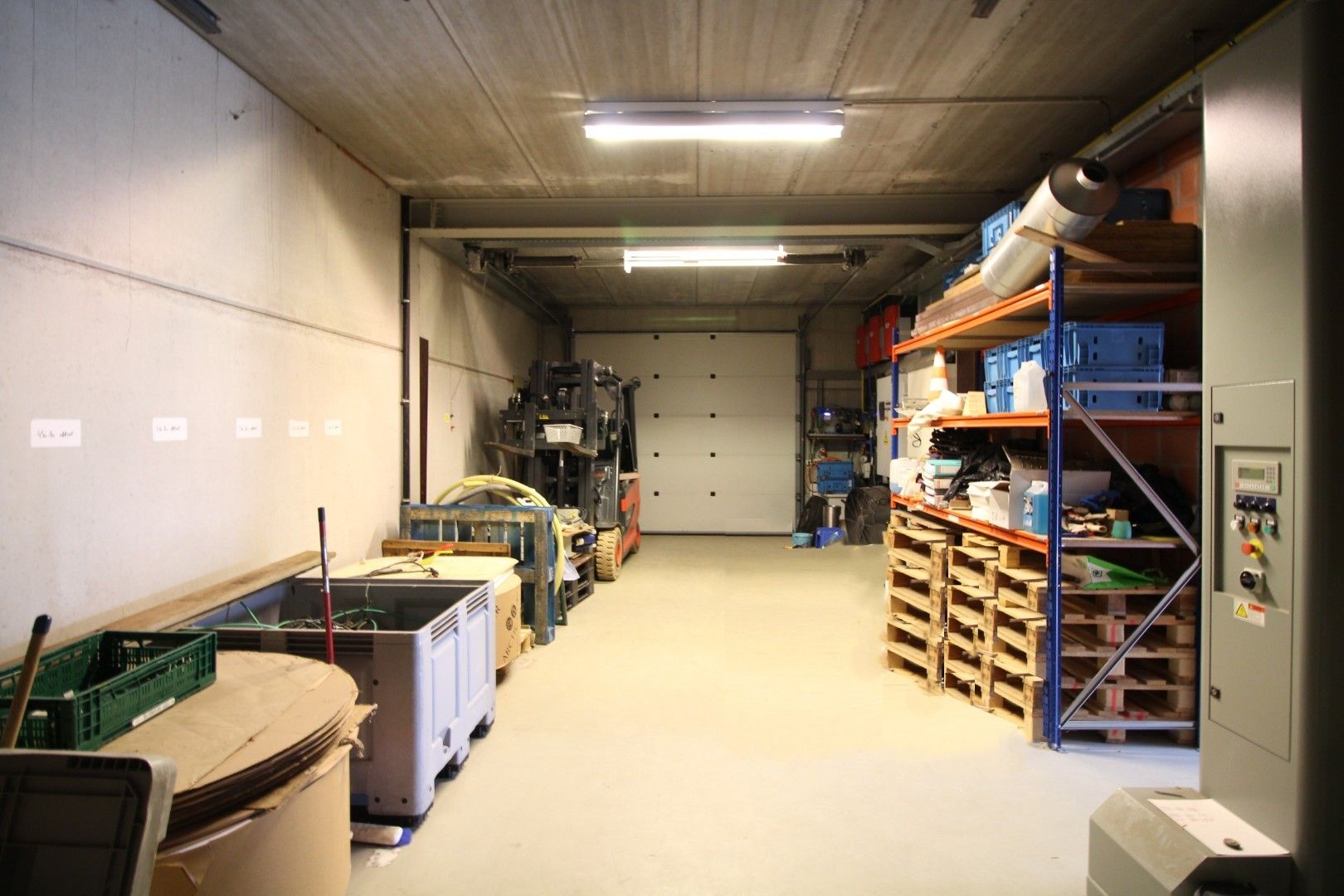 Modern bedrijfsgebouw van 540m² voor atelier- of opslagruimte op een perceel van 1.845m² foto 19