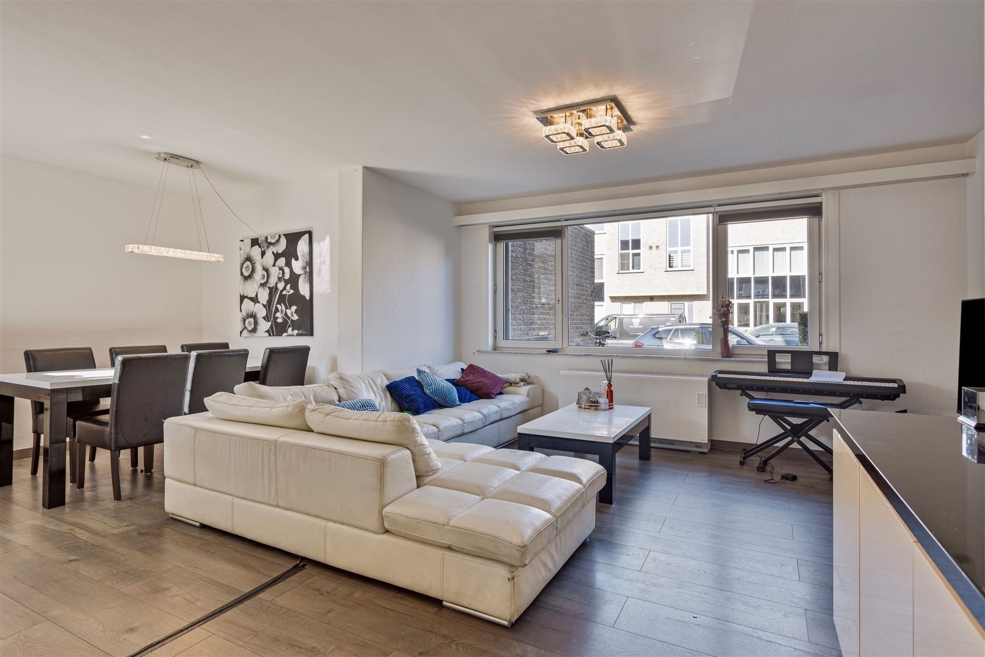 Gelijkvloers appartement met grote tuin foto 2