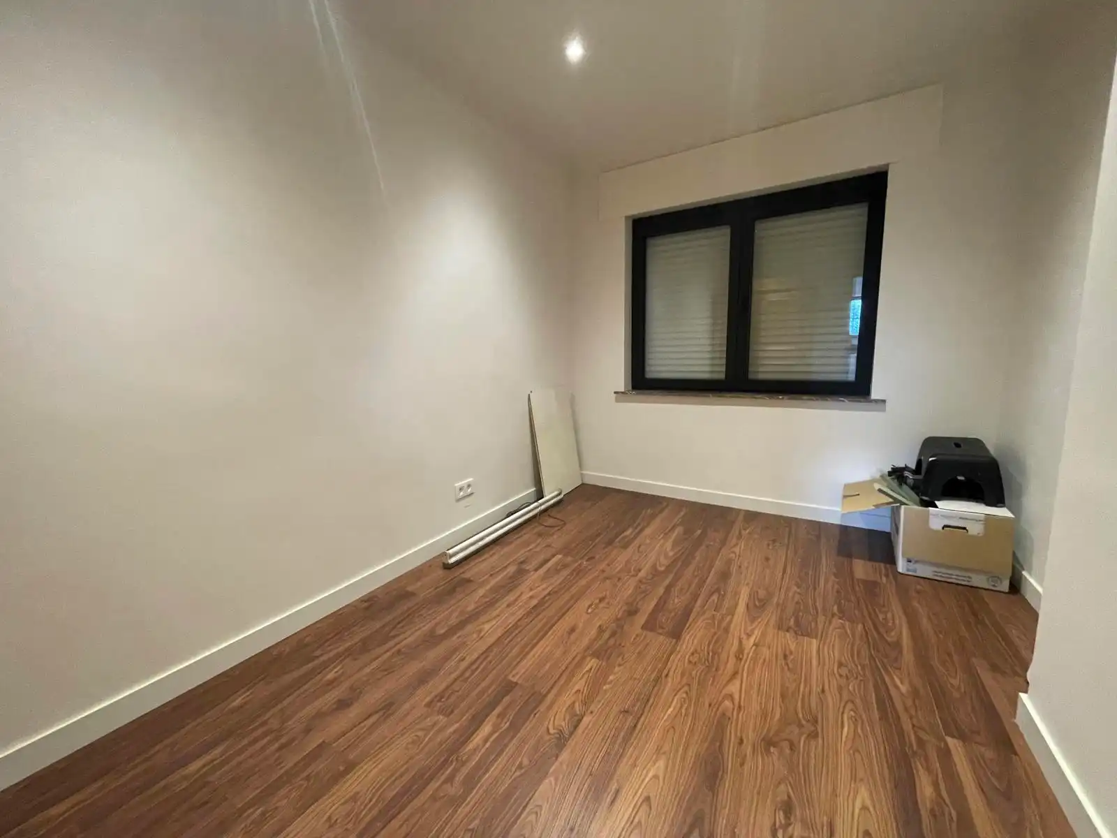 OORDEGEM - Gerenoveerde rijwoning met tuin. foto 12