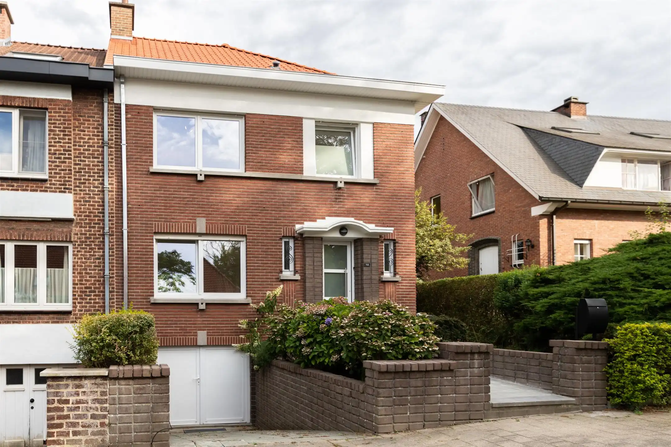 Mooie gerenoveerde woning met 3 slaapkamers foto {{pictureIndex}}
