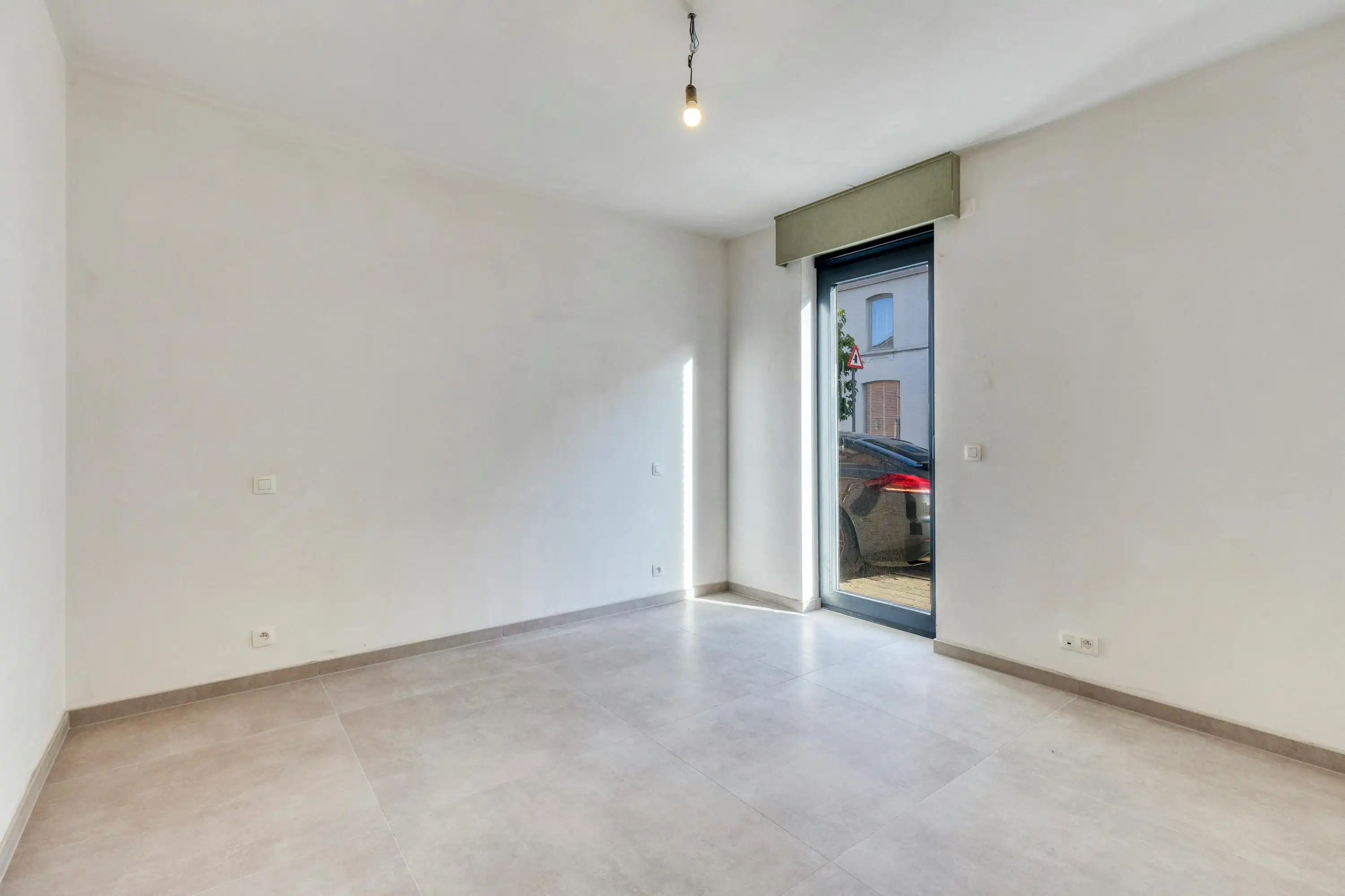 Nieuwbouwappartement met 3 kamers te koop in Waregem foto 5