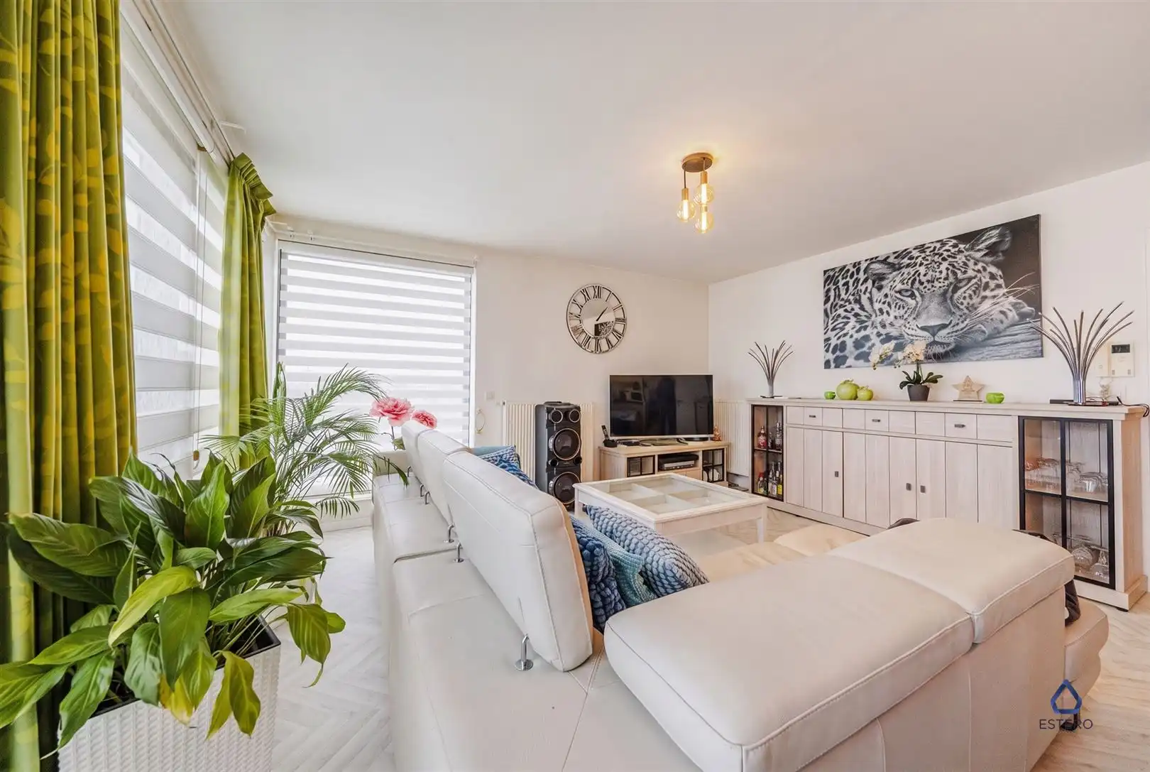 Instapklaar 3-slaapkamer appartement met dakterras foto 4