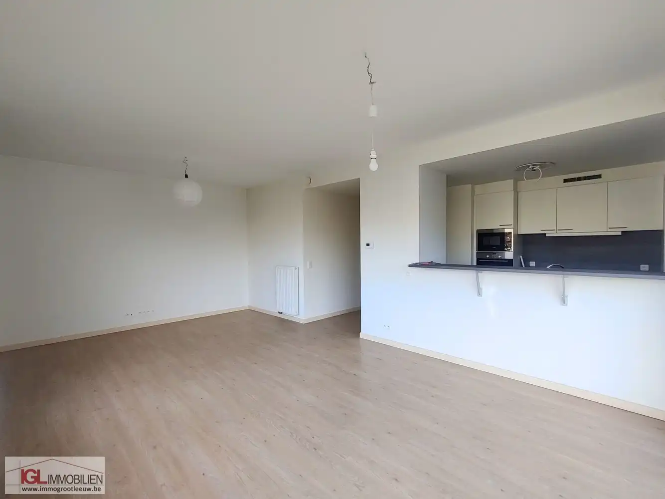 Modern appartement met 3 kamers foto 2