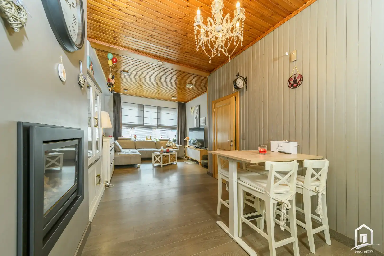 Charmante en verder af te werken woning foto 4