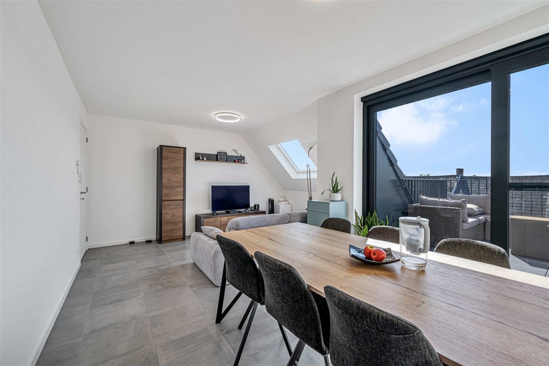 Bijna-energieneutraal appartement met 2 slaapkamers te Aalst-centrum foto 5