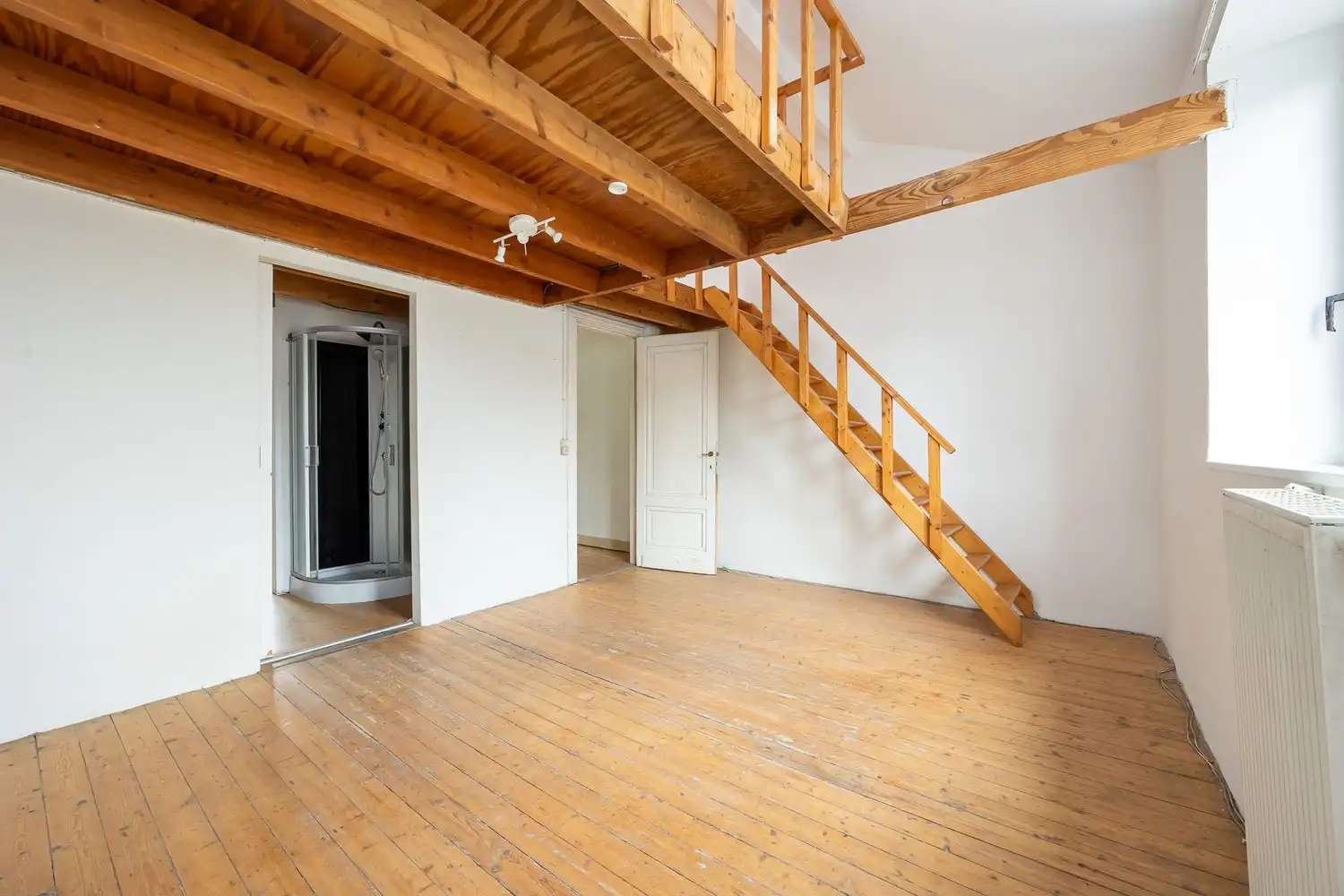 Karaktervolle woning met gezellige tuin foto 20