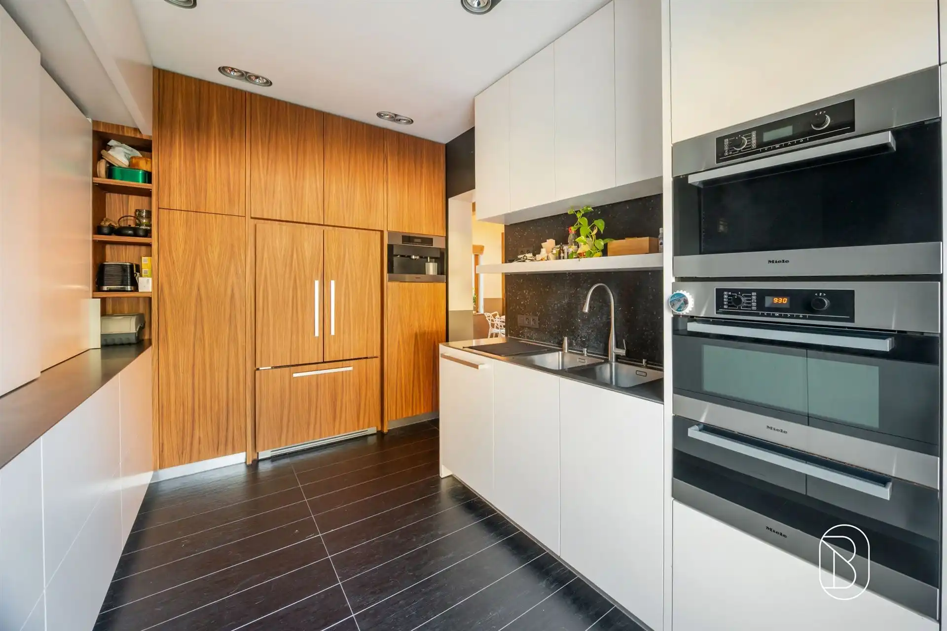 Statige herenwoning (met 2 wooneenheden) & mooie stadstuin foto 16