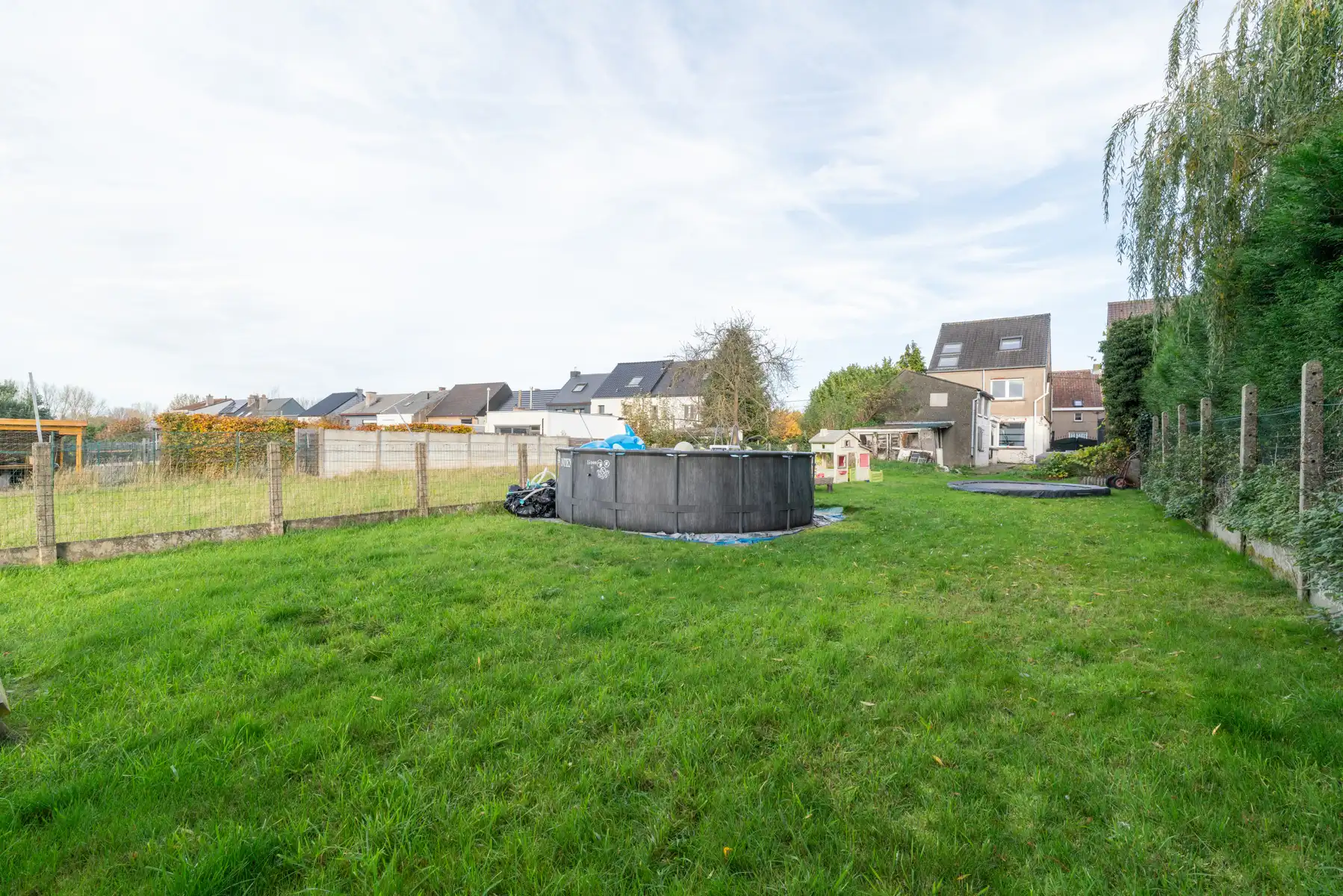 TE KOOP - deels gerenoveerde woning met 4 slaapkamers foto 18