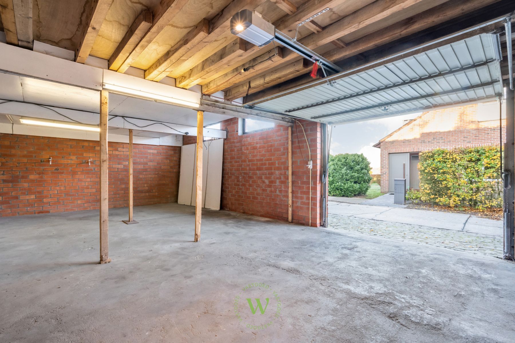 Lichtrijke woning met 4 slpks en bijgebouw Sint-Michiels foto 21