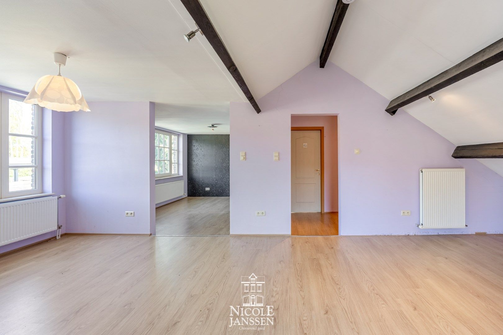 Vrijstaande woning op royaal perceel foto 19