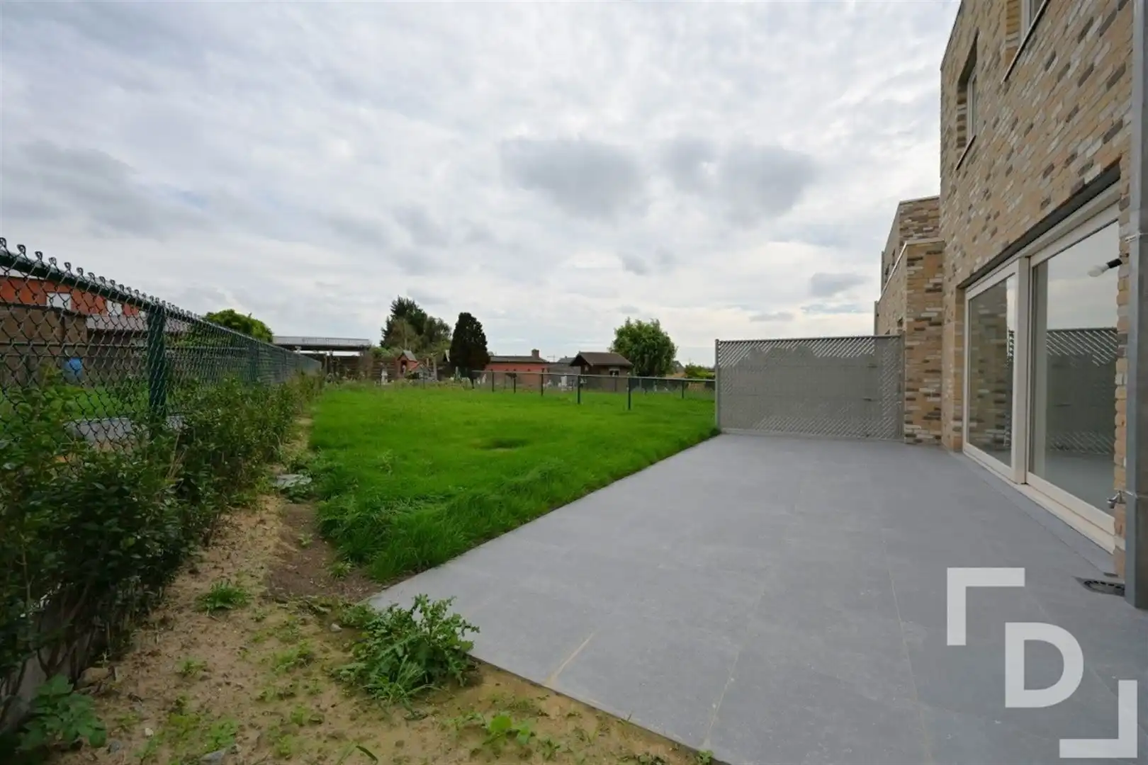 Afgewerkte nieuwbouwwoning te huur in hartje Proven. foto 15