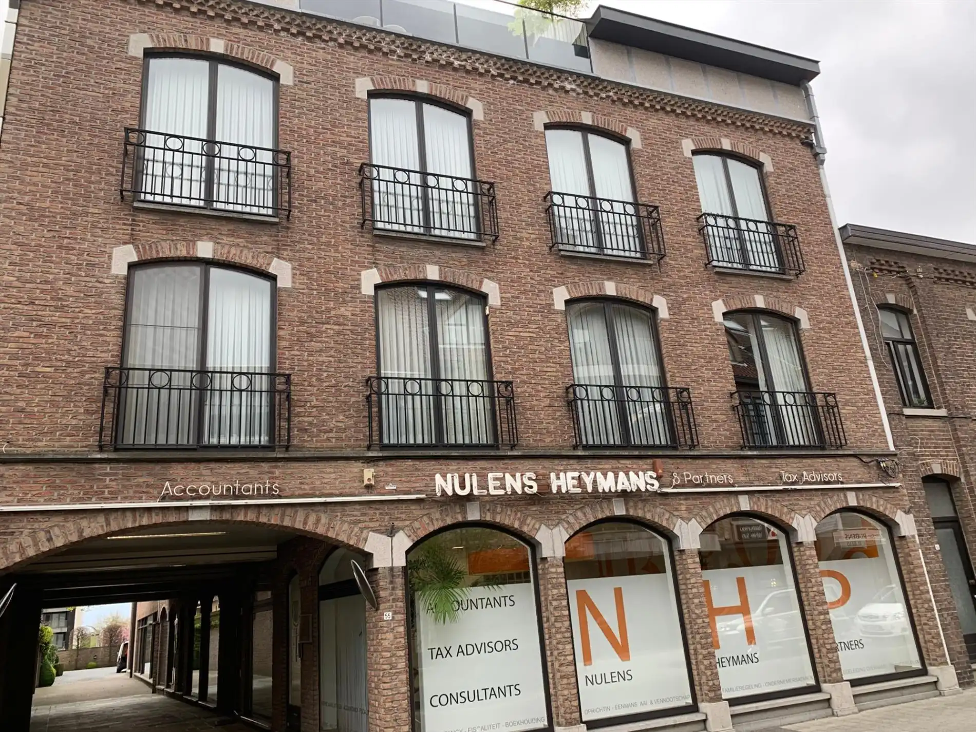 Appartement met 2 slaapkamers, berging en gesloten garage !  foto 21