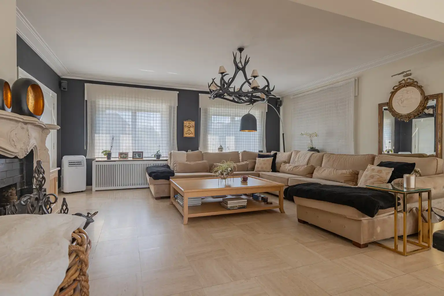 Grote villa op 22a met tuin, garage én bijgebouw foto 5