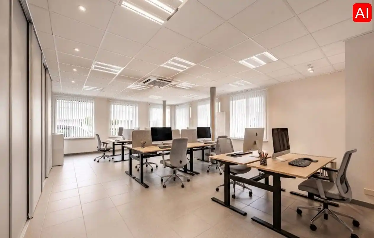 BEDRIJFS-/INVESTERINGS VASTGOED | LOODS | SHOWROOM | BURELEN & APPARTEMENT  foto 11