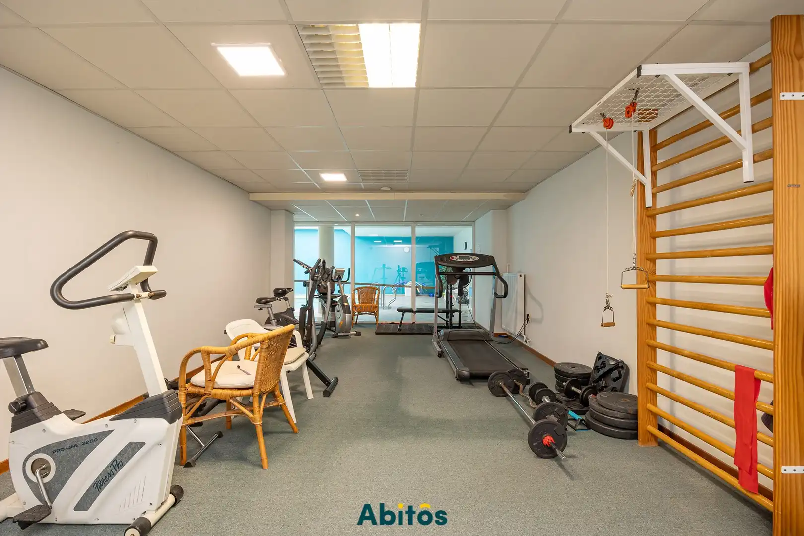 Appartement met hotelfaciliteiten en zwembad in Residentie Mayflower foto 11