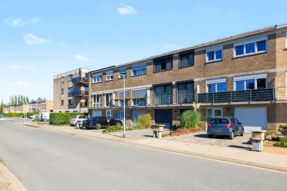 Instapklare gezinswoning met garage foto 17