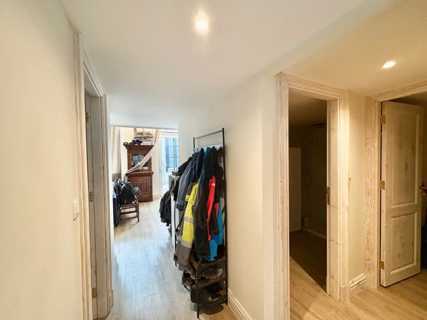 Sfeervol en ruim gelijkvloers 2-slaapkamerappartement met mezzanine foto 7