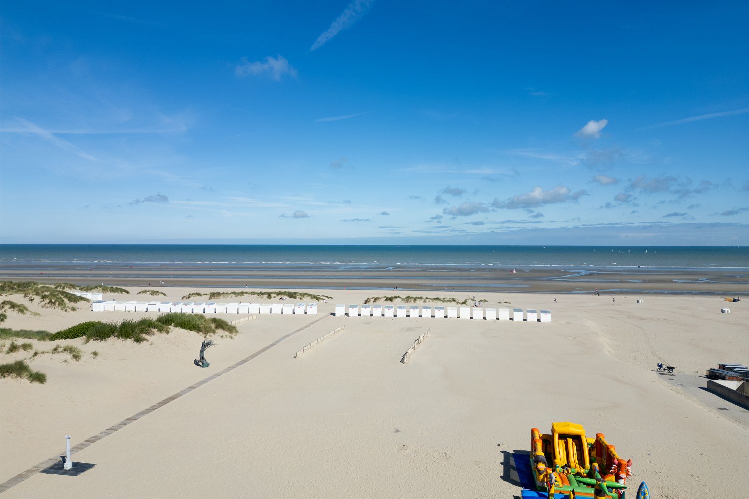 Exclusief nieuwbouwproject op de Zeedijk van Oostduinkerke! foto 1