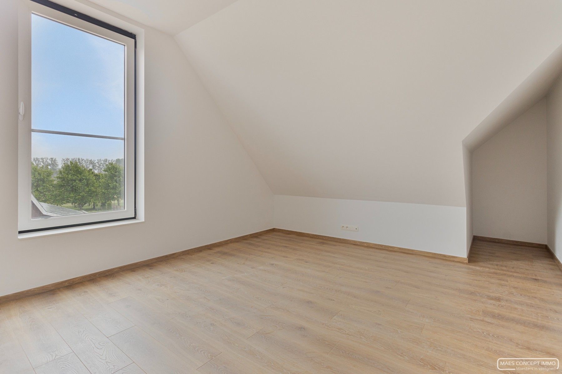 Nieuwbouwwoning te koop in centrum Outrijve foto 19